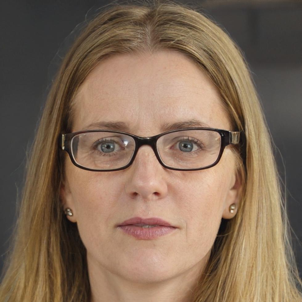 Instructor Estela Wainwright